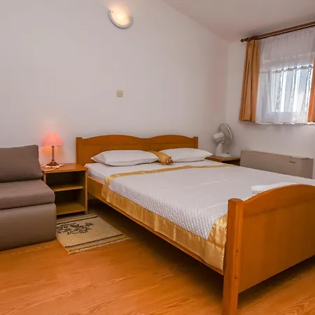 Apartment Perisa *
