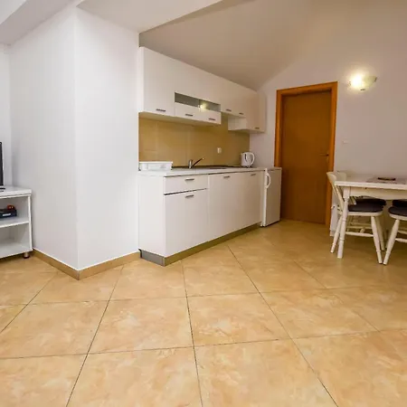 Perisa Apartment *