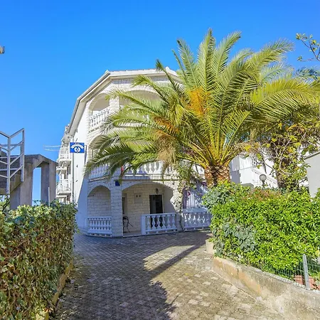 Perisa Apartment