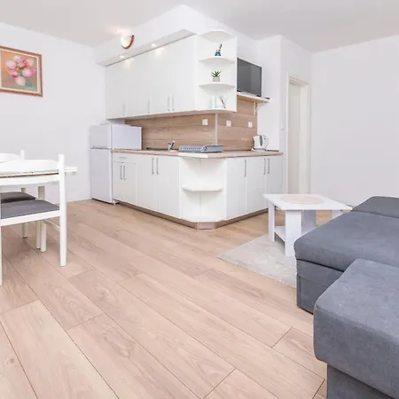 Apartment Perisa *