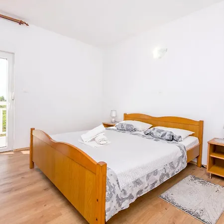 Apartman Perisa