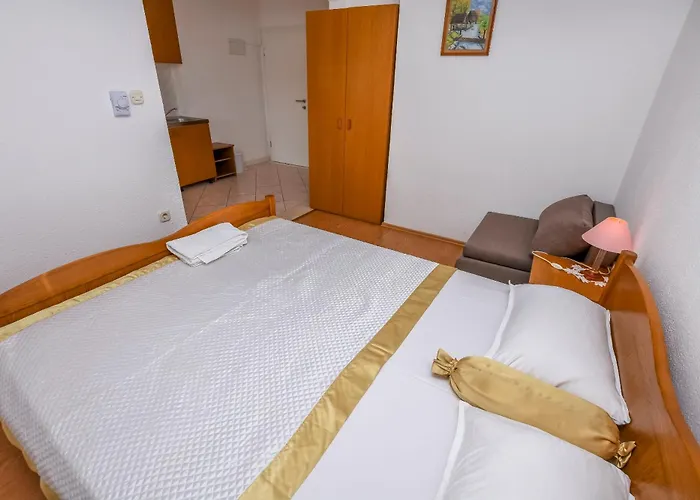 Perisa * Rogoznica (Sibenik-Knin)